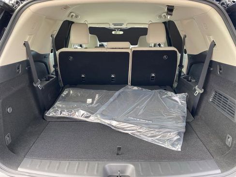 New 2026 Nissan Pathfinder SL image 13