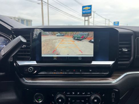 Used 2024 Chevrolet Silverado 1500 LT image 28