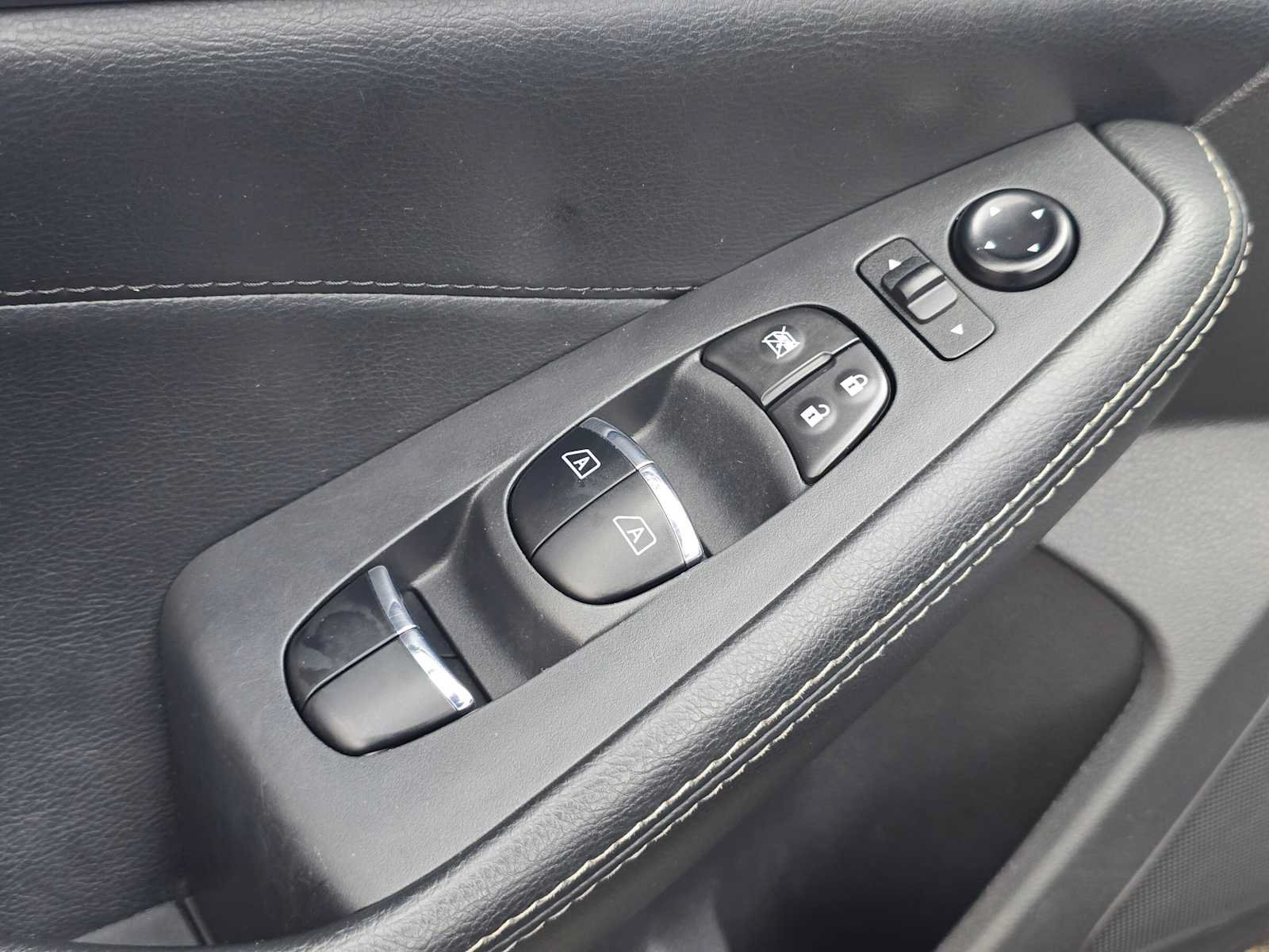 Used 2023 Nissan Maxima SV FWD image 21
