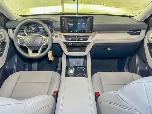 New 2026 Ford Explorer Active w/ Active Comfort Package AWD/4WD image 27