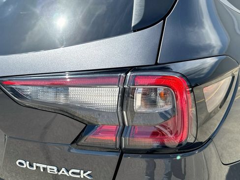 Used 2020 Subaru Outback Premium w/ Popular Package #1 AWD/4WD image 33