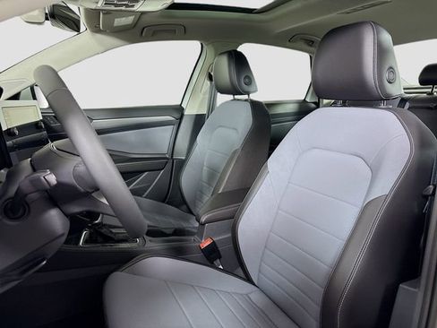 New 2026 Volkswagen Jetta SE image 21