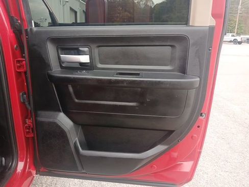 Used 2019 RAM 3500 Tradesman w/ Chrome Appearance Group image 36