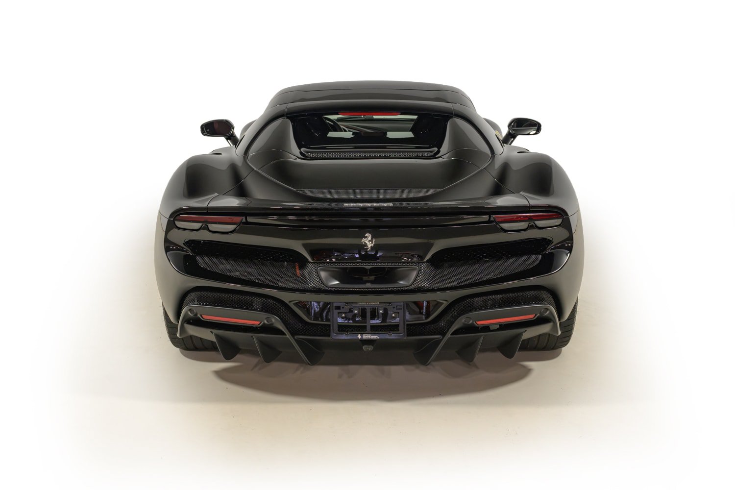 Used 2024 Ferrari 296 GTS RWD image 15