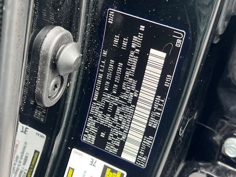 Certified 2024 Toyota Corolla Cross AWD Hybrid image 31