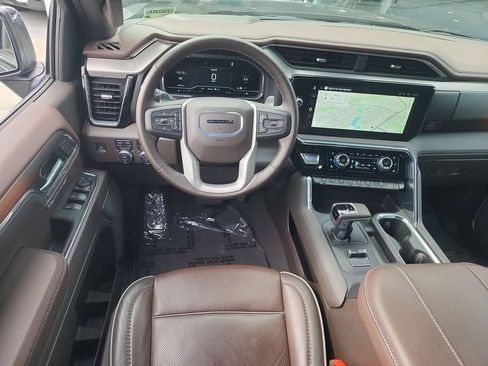 Certified 2025 GMC Sierra 1500 Denali w/ Denali Reserve Package AWD/4WD image 10