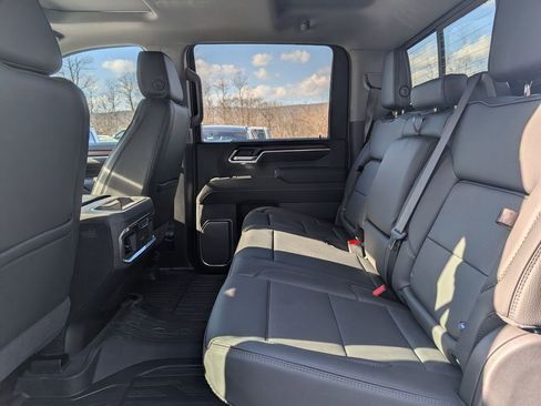 New 2026 GMC Sierra 3500 Denali w/ Technology Package image 11