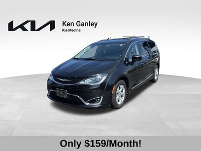Used 2017 Chrysler Pacifica Touring-L Plus