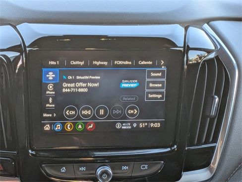 Used 2023 Chevrolet Traverse RS image 18