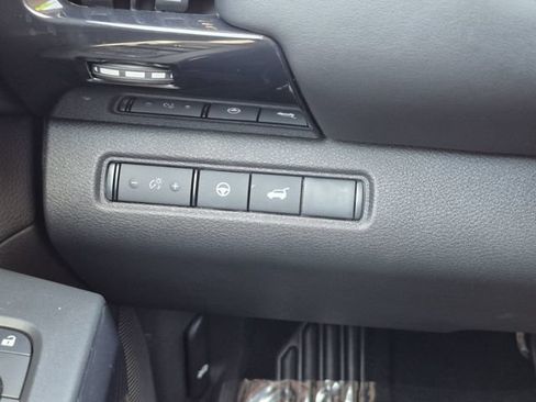 Certified 2026 Nissan Pathfinder SV FWD image 10
