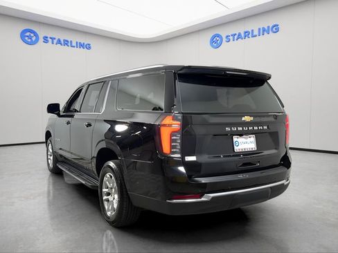 Certified 2025 Chevrolet Suburban LS RWD image 6