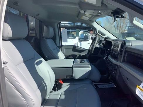New 2025 Ford F550 4x4 Regular Cab Super Duty image 27