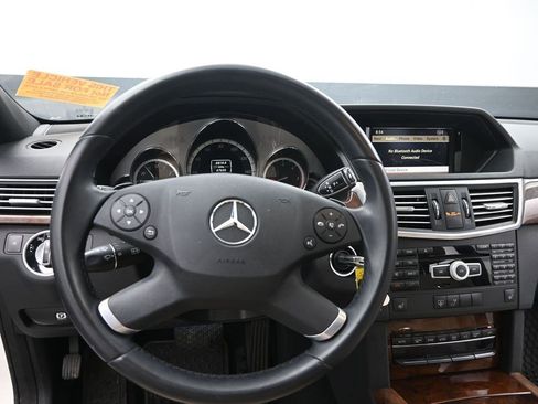 Used 2012 Mercedes-Benz E 350 BlueTEC Sedan image 11