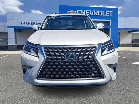 Used 2023 Lexus GX 460 Premium w/ Premium Package AWD/4WD image 2