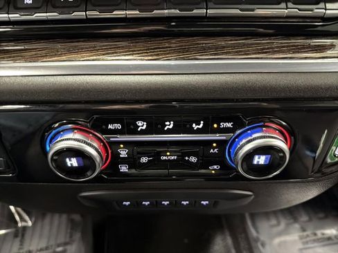 Used 2024 GMC Sierra 3500 SLE image 18