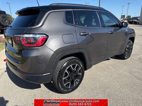 Used 2018 Jeep Compass Trailhawk w/ Leather Interior Group AWD/4WD image 5
