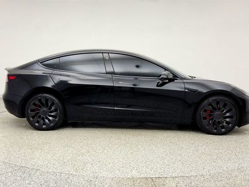 Used 2023 Tesla Model 3 Performance image 4