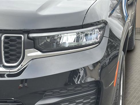 Used 2025 Jeep Grand Cherokee Laredo X w/ Luxury Tech Group I image 10