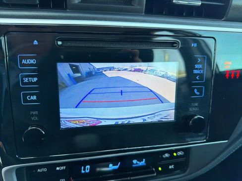 Used 2019 Toyota Corolla SE FWD image 13