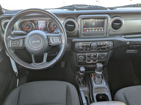 Used 2022 Jeep Wrangler Unlimited Sport AWD/4WD image 12