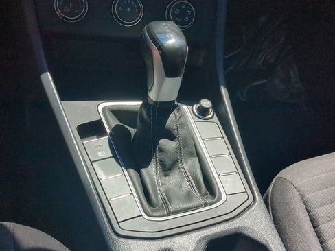 Certified 2024 Volkswagen Jetta S FWD image 22