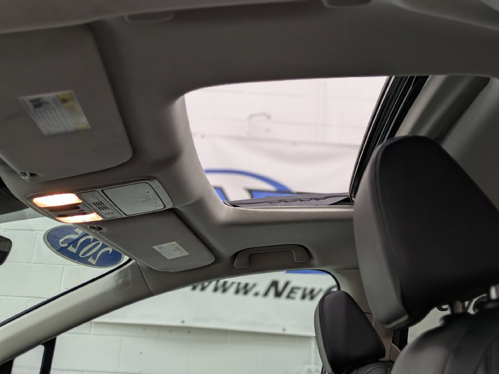 Used 2025 Honda Odyssey EX-L image 8