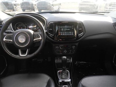 Certified 2020 Jeep Compass Latitude image 13