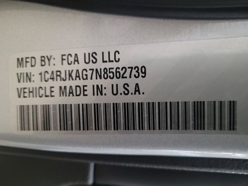 Used 2022 Jeep Grand Cherokee L Laredo w/ Luxury Tech Group I image 33