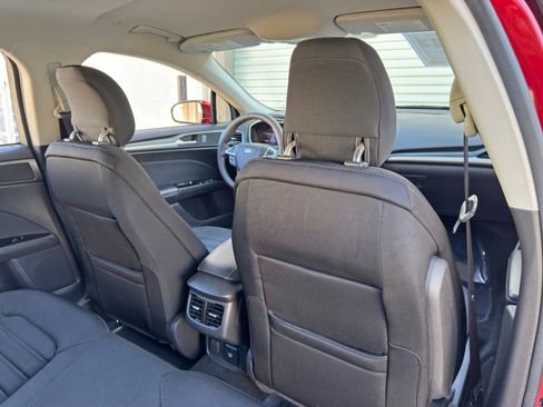 Used 2013 Ford Fusion SE FWD image 30