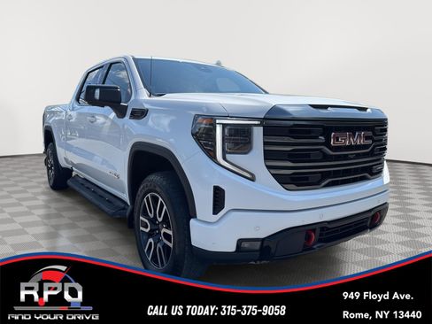 Used 2024 GMC Sierra 1500 AT4 w/ AT4 Preferred Package AWD/4WD image 7