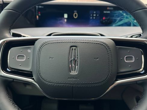 New 2026 Lincoln Nautilus Premier AWD/4WD image 23