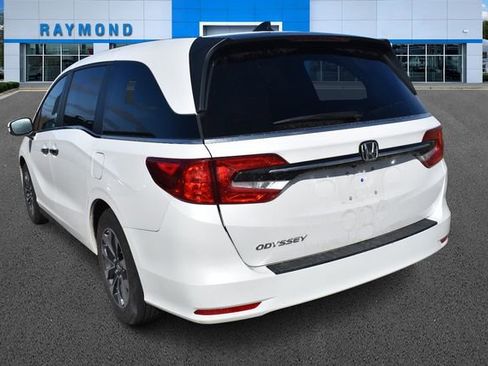Used 2024 Honda Odyssey EX-L image 5