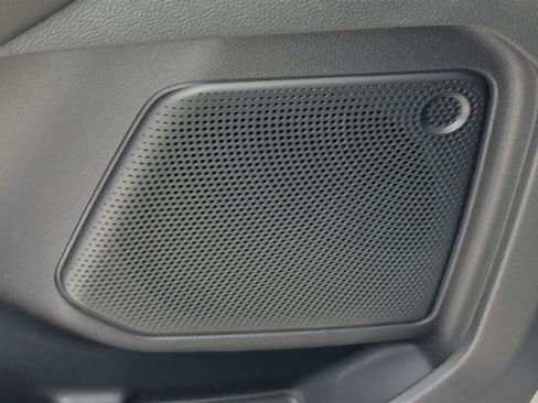 Used 2025 Ford Escape SE w/ Class II Trailer Tow Package image 69