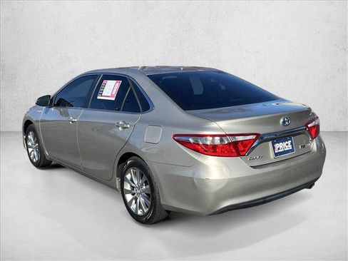 Used 2015 Toyota Camry XLE image 7