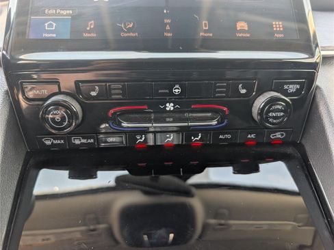 Used 2023 Jeep Grand Cherokee L Limited AWD/4WD image 30