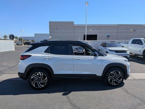 Certified 2025 Chevrolet TrailBlazer RS w/ Driver Confidence Package image 4
