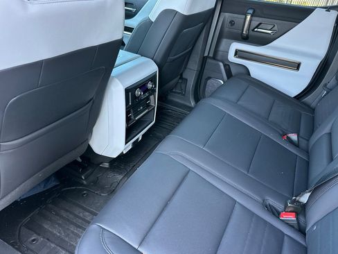 Used 2024 GMC Hummer EV 2X AWD/4WD image 14