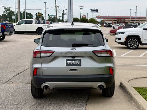 Used 2022 Ford Escape SE w/ Convenience Package AWD/4WD image 5