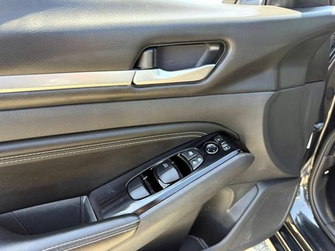 Used 2021 Nissan Altima 2.5 SV FWD image 18