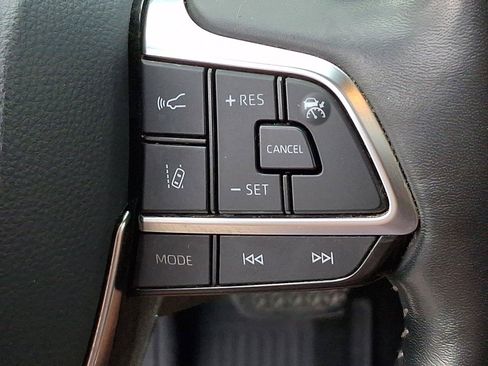 Used 2021 Toyota Highlander Platinum FWD image 23