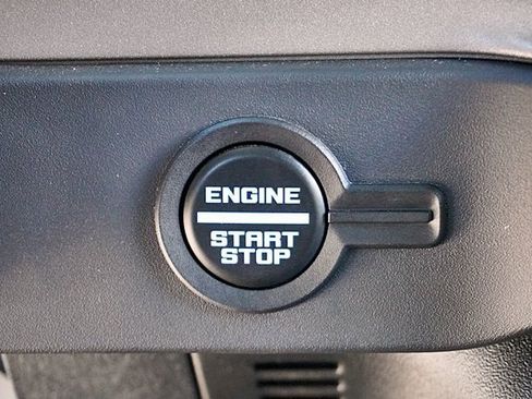 Used 2025 Ford Bronco Outer Banks image 29