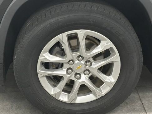 Used 2020 Chevrolet Traverse LT FWD image 6