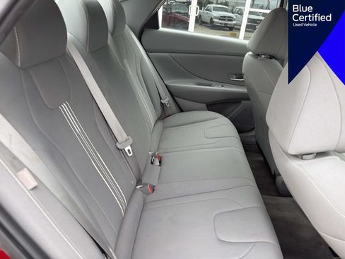 Used 2024 Hyundai Elantra SEL FWD image 13