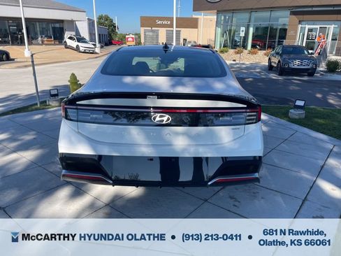 New 2025 Hyundai Sonata SEL FWD image 12