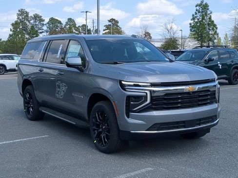 New 2026 Chevrolet Suburban LS AWD/4WD image 3