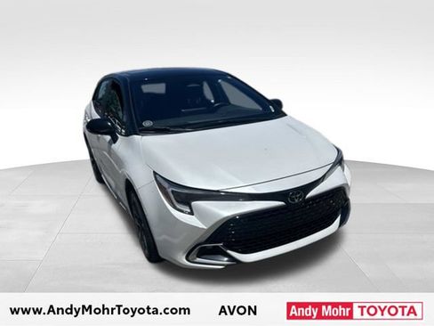 Used 2023 Toyota Corolla XSE FWD image 3