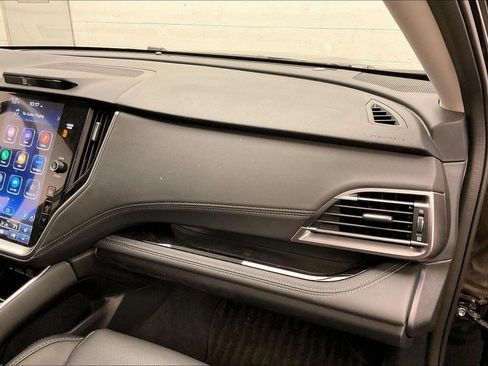 Used 2025 Subaru Outback Limited image 14