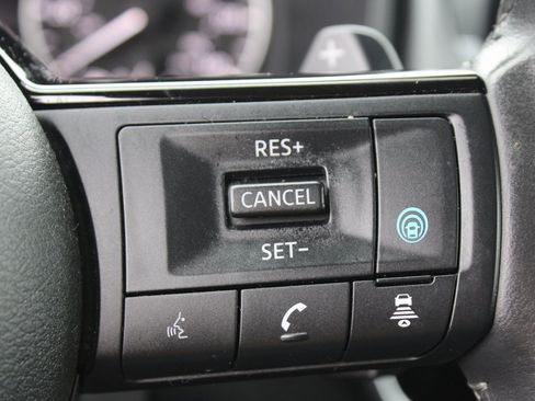 Used 2021 Nissan Rogue SL w/ Premium Package image 14