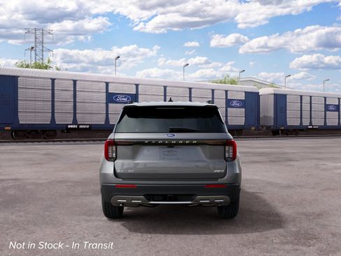 New 2027 Ford Explorer Active AWD/4WD image 7