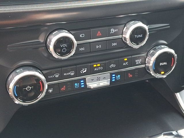 Used 2025 Ford F150 Raptor AWD/4WD image 19